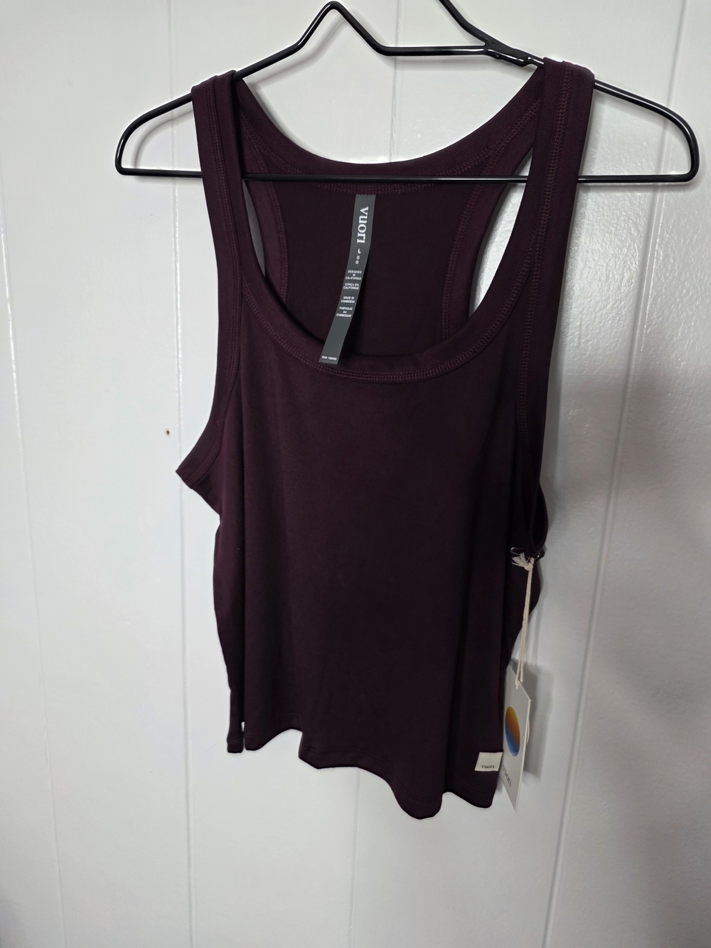 Vuori Energy Racerback Tank NWT Size L